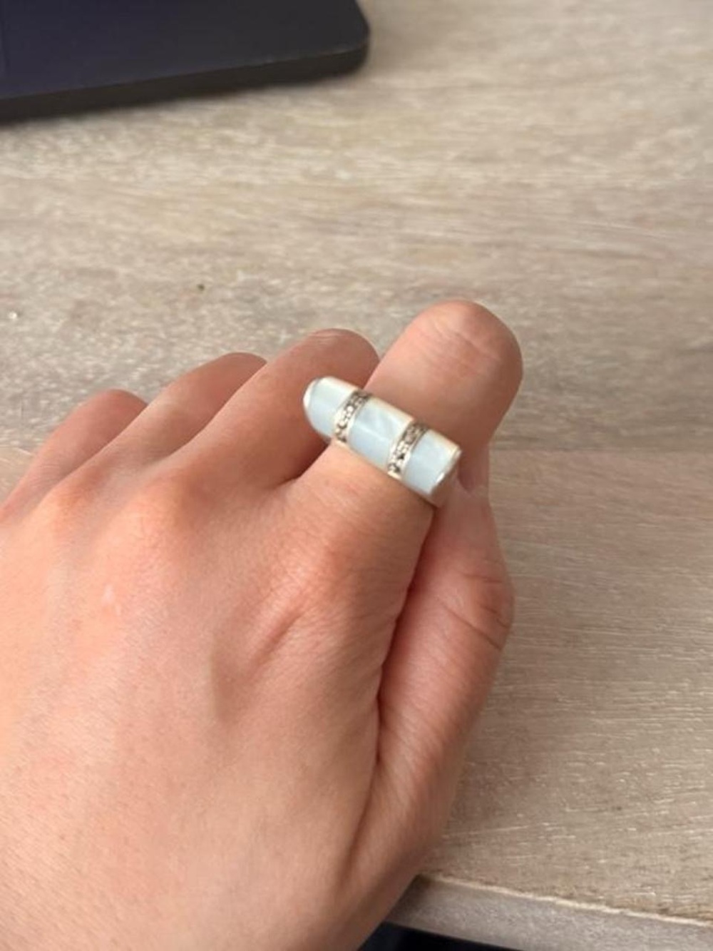 925 Sterling Silver & elegant mother pearl and Silver Band Ring 5.5